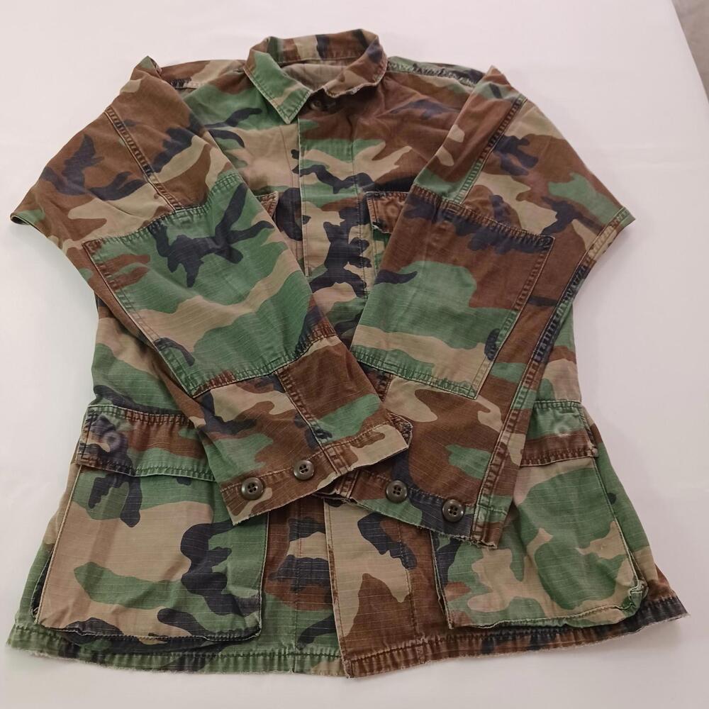 Women’s Green/Brown Camouflage Jacket Coat Pockets Measured Chest 41"